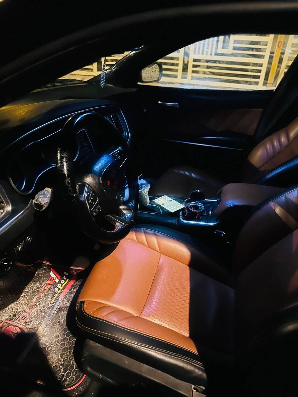 جارجر 2018 sxt مواصفات رادارات بصمة تشغيل عن بعد كشن كهرباء كشنات تدفئة فتحه سكف السيارة محرك كير مكفول تبريد ثلج السيارة  السيارة محدث  srt السيارة رقم اربيل الجديد تحويل ثاني يوم او وكاله السيارة  ايرباك طاك وبيها جاملغين وبنيد السعر190 وبيها مجال للشراي  مجال للشراي مكاني البصره الزبير***********واتس
