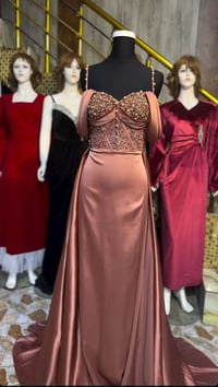 فستان • جديد • واسط