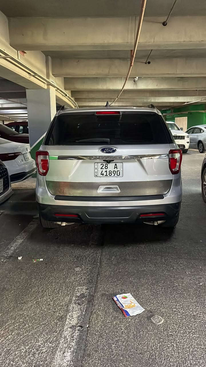 رمضان كريم
فورد اكسبلورر موديل 2019 
محرك 3500 
كشن كهرباء 7 راكب 
3 قطع تبريد 
شاشه عارض وتبريد لمس 
لد خلفي امامي  بروجكتر ولايت زنون عدسه 
رقم انكليزي بسمي وسنويه جديده 
ضايفلها منضومه غاز يعني كلش قتصاديه وخدميه 
تخم تاير وباتري جديد وسياره جاهزه 
بيه قطعتين صبغ ارباك ستيرن فقط بدون داخل 
صور الحادث مرفقه بل منشور 
مكانها نجف وسعرها 180 
***********
