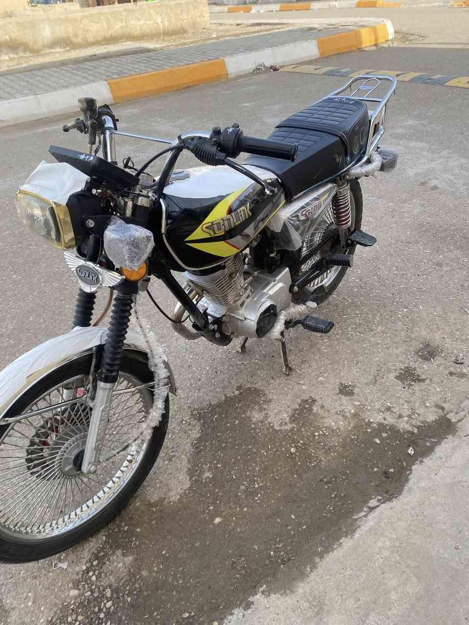 تايكر 2025 كفالة عامة سعر 725 وبيها مجال بسيط مكاني بعقوبة التحرير ***********
