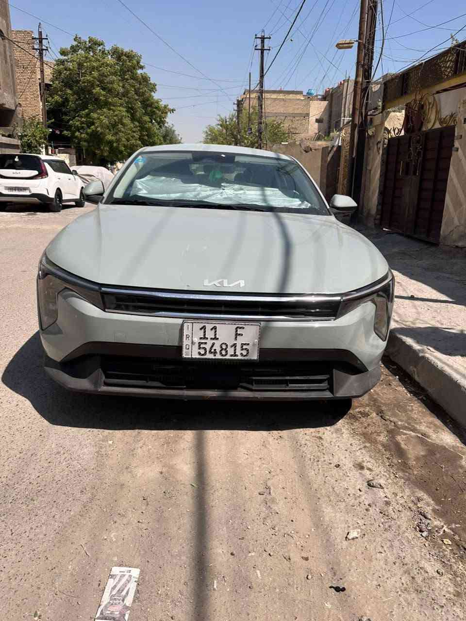 سلام عليكم كي 4 للبيع شهداء بسمي سياره بدون حادث بدون يرباك من كفوله من تبديل والصبغ ولبارد واي شي سياره ماشي 10 كلير متر حته ناشر رقم الشاصي مالته طب شوف وكلب المكان بغداد مدينه الصدر السعر 185 ***********
