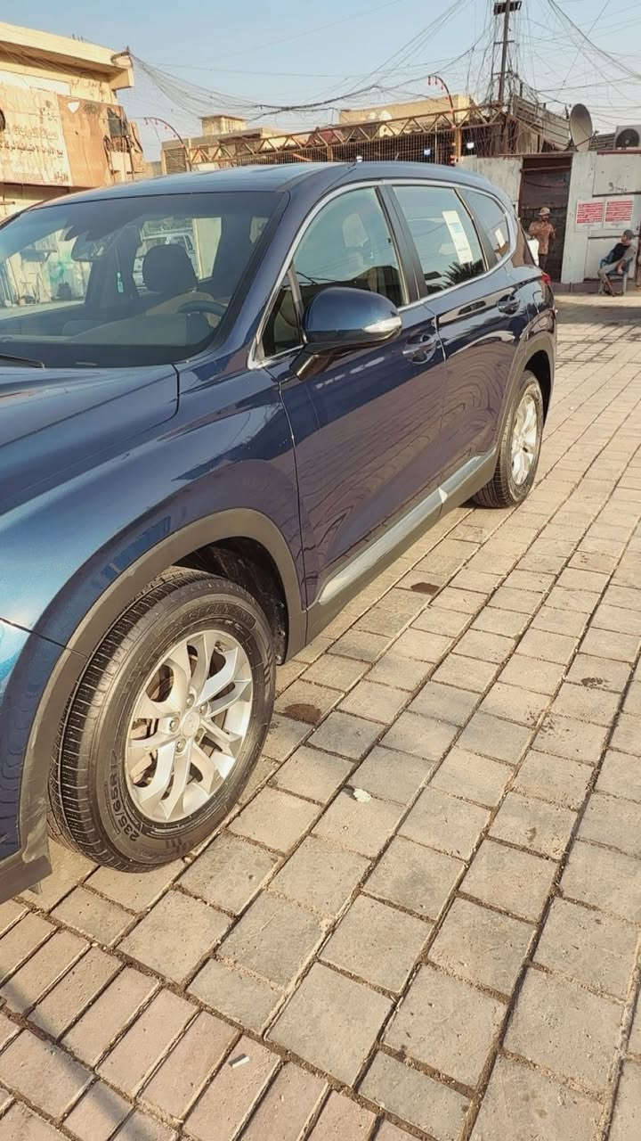 سلام عليكم 
سنتافي 
2020 
مكاني بغداد 
2500 محرك
السعر165
وبيهة مجال 
سيارة نص فول 
محرك كير مكفول 
*********** 
الحادث مذكور بصور
