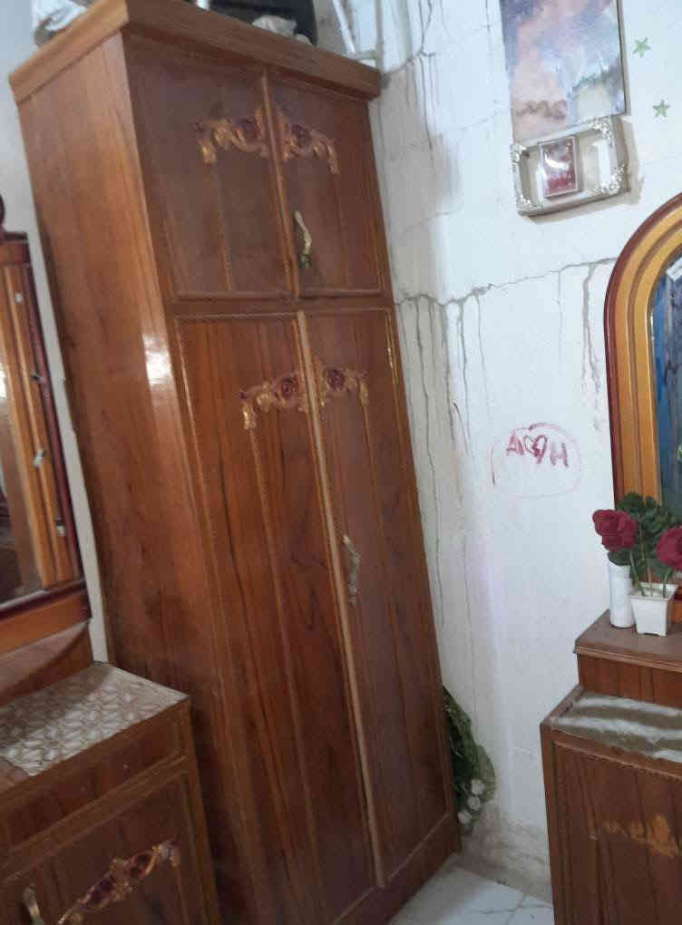 غرفه نوم للبيع مستخدم شي قليل صارلهة شهر من مشتريهة  كنتور 5 ابواب
زائد زاويه وميز تواليت  وميز جرباية كلهة جديده سعر 600 مكاني بغداد فلكه حي نصر متواجد فقط وتساب ***********
