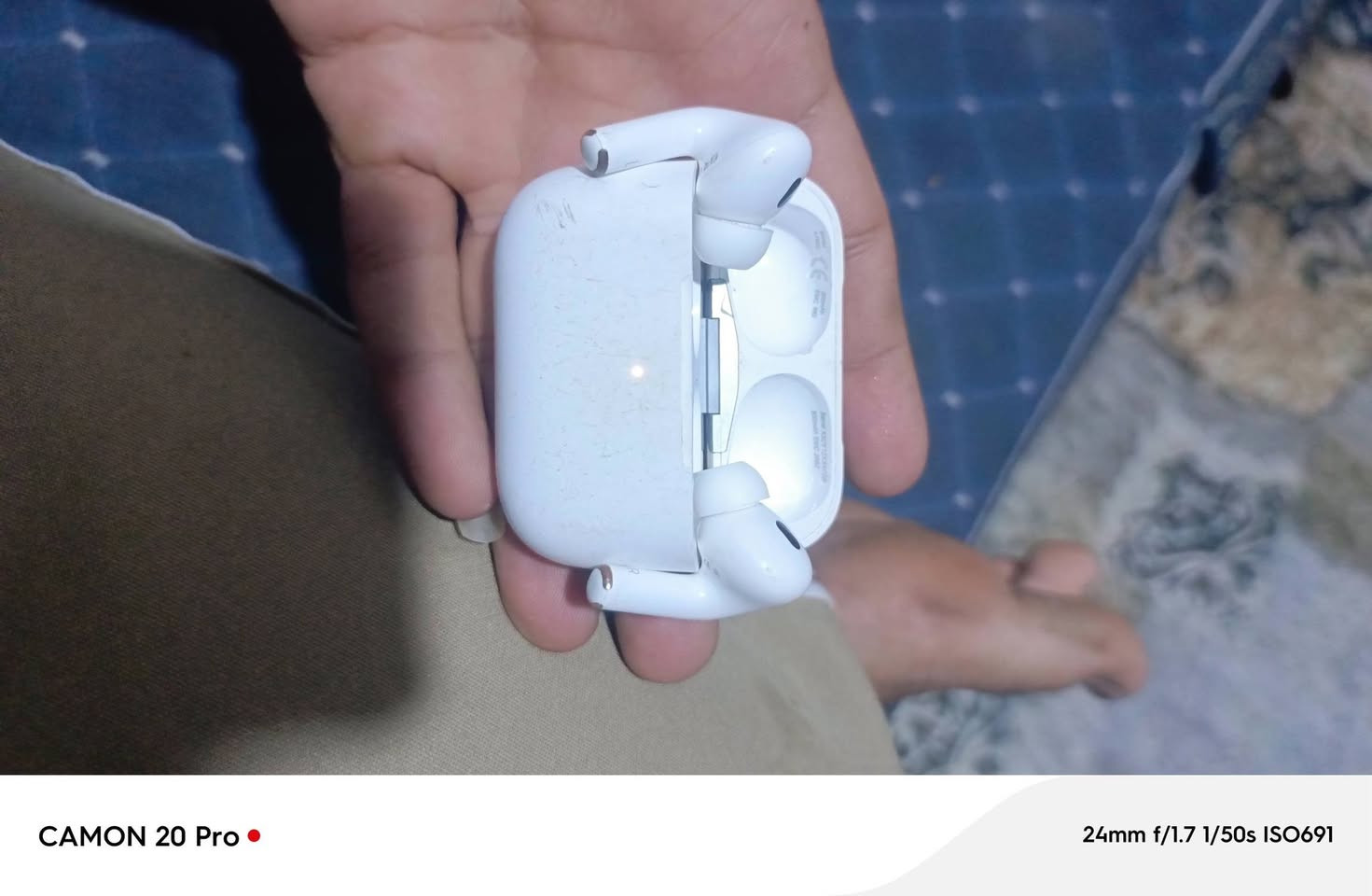 السلام عليكم AirPods نضيفات ما اعرف كوبي لو اصلي  ابيع فحمم ما اعرف يشتغل او لا السعر 6الاف اثنينهن ويوجد. توصيل جميع المحافظات


**إذا كنت صاحب هذا الإعلان وتريد حذفه لأي سبب، رجاءا أرسل رسالة إلى الدعم الفني**