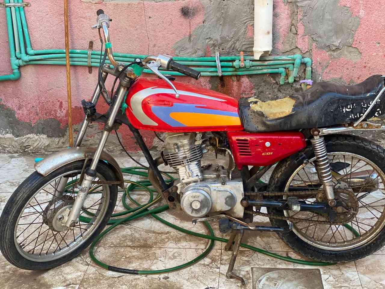 دراجه نامه شلامجه مديل 2010دراجه مفتوحه رقم اسود سنويه صاقطه دراجه سعرها 600بيها مجال تحويلثاني يوم رقم  ***********
