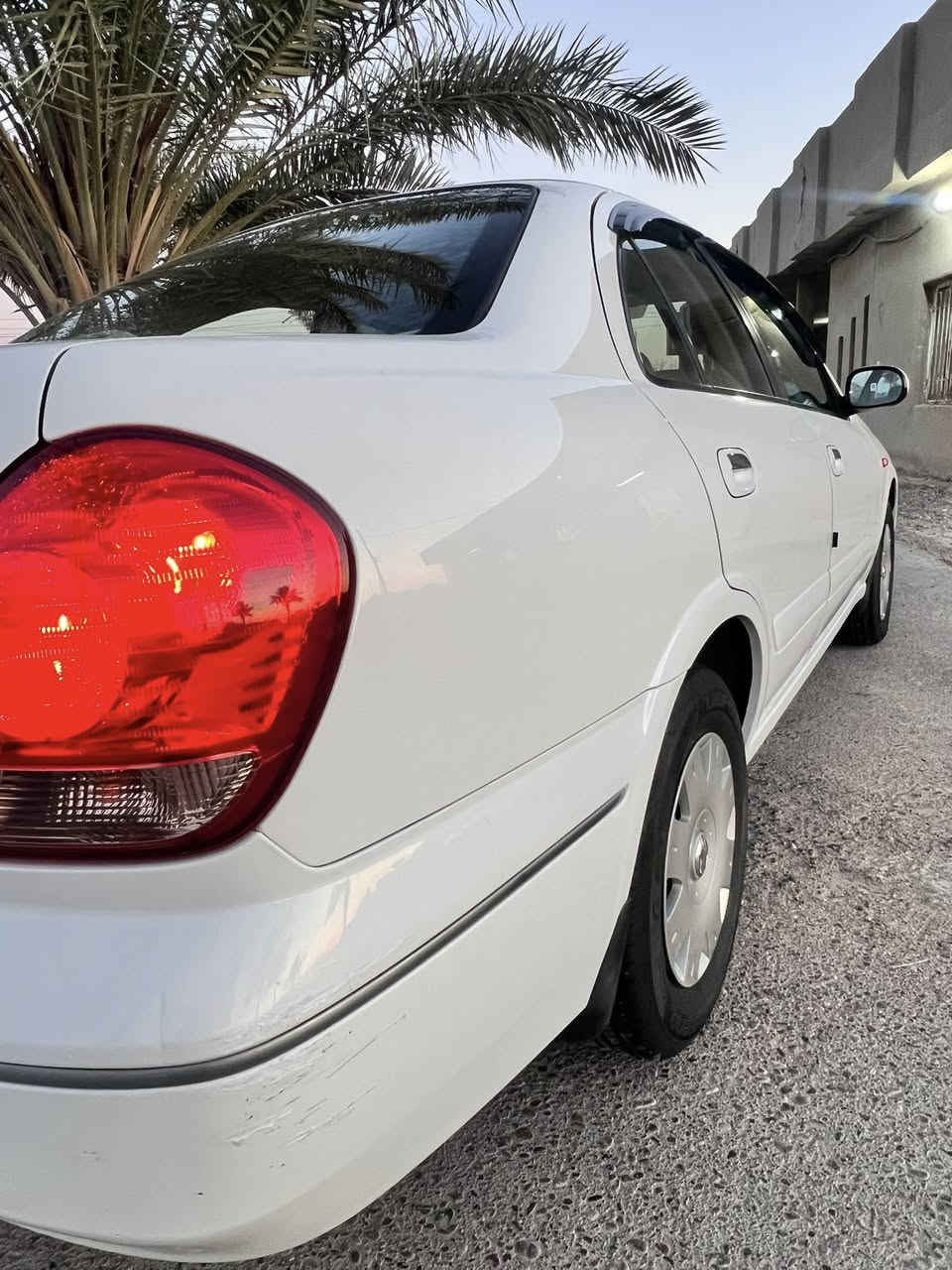 تحية طيبة 🌹🌹
للبيع نيسان سني ياباني موديل 2009  🍏 
استيراد الشركة العامة للسيارات 
السيارة جديدة ومكفولة كفالة عامه من صبغ وبارد ومن تبديل وكير محرك كفالة عامه 
حتا الدعاميات بلاديات ماشية 130 حقيقي 🔔 
كير اوتو ماتيك 4جام كهرباء 
تخم تاير جديد صدر جديد تبريد 🧊 
رقم بغداد باسمي شخصياً تحويل مباشر 
مكاني بغداد ابو غريب ***********
سعرها 125
