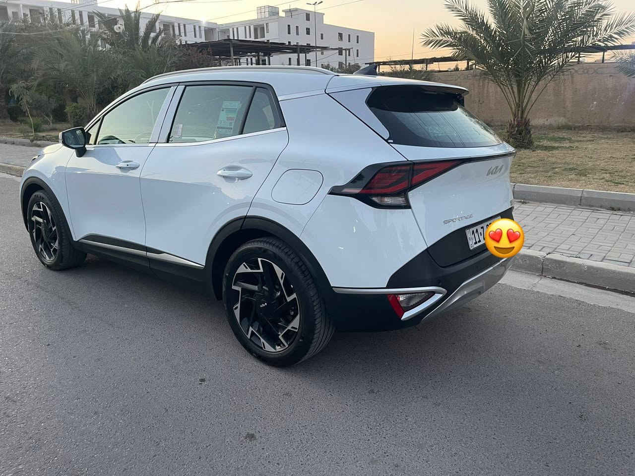 السلام عليكم شباب للبيع سبورتج موديل 2025 ماشية 40الف وكالة الشركة المجموعة الدولية العراقية ام الضمان
رقم بغداد (الدولي الجديد)
مكفولة كفاله عامة
 بصمه تشغيل باب خلفي كهرباء رادار جانبي كراسي كهرباء كراسي هيتر استيرن هيترمكينه 2000 دوش هاند بريك بصمه
شاحن واير ليس شاشه ابل كار بلي اريل نفكيتركامره دواره دشبول ايبادقطعتين تبريدحساس امامي وخلفي 
لايت زينون + LEDكشافات زينون
بكلايت LEDويل كب 19شفتات مقود
مثبت سرعه نظام مانع الانزلاق 
نظام نزول منحدرات نظام الايزو فكس
درايف مود SMART/SPORT/Eco/NORMAL
اشاير بل مري والمري قابله للطي
مخارج USB + مخرج كشن USB
تطعيم الدواخل المنيوم + اسود لماع
  مكاني بغداد
للاستفسار ***********
