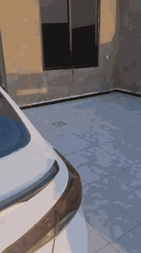 بيوت عدد اثنين مساحة البيت 200متر عدد غرف النوم كل بيت غرفتين نوم وصالة واستقبال وصحيات خارجية وداخلية وحديقة وسطية بين البيت وحديقة خلفية مساحة الكلية للبيتين والحديقة 600 متر بناء حديث قريب على شارع العريفية الرئيسي معروضةفي مكتب الزيدي في العريفية الشارع العام رقم الهاتف *********** السعر النهائي 305 مليون
