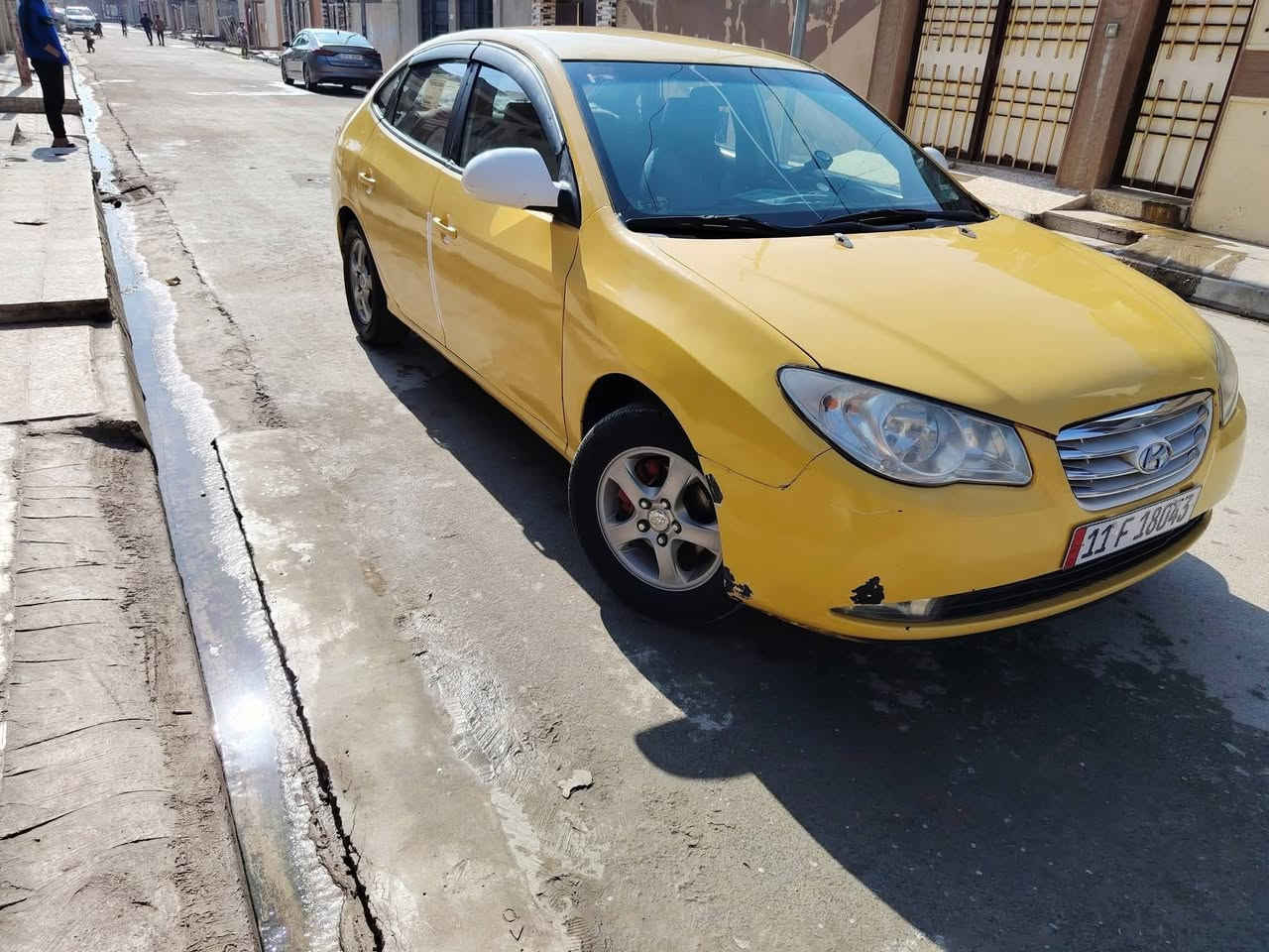 السلام عليكم النترا للبيع 2008 بس السقف معجون هيئه وغرامات صفر الشرعيه الموصل شرط التحويل السعر 90 وبيها مجال)(***********//*********** كربون بيها
