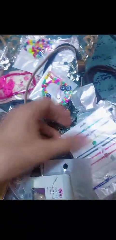 السلام عليكم؛ شلعه اكسسوارات بيهم احجار ع شغلات حلوه سعرها بلاش توصيلهم عليه


**إذا كنت صاحب هذا الإعلان وتريد حذفه لأي سبب، رجاءا أرسل رسالة إلى الدعم الفني**