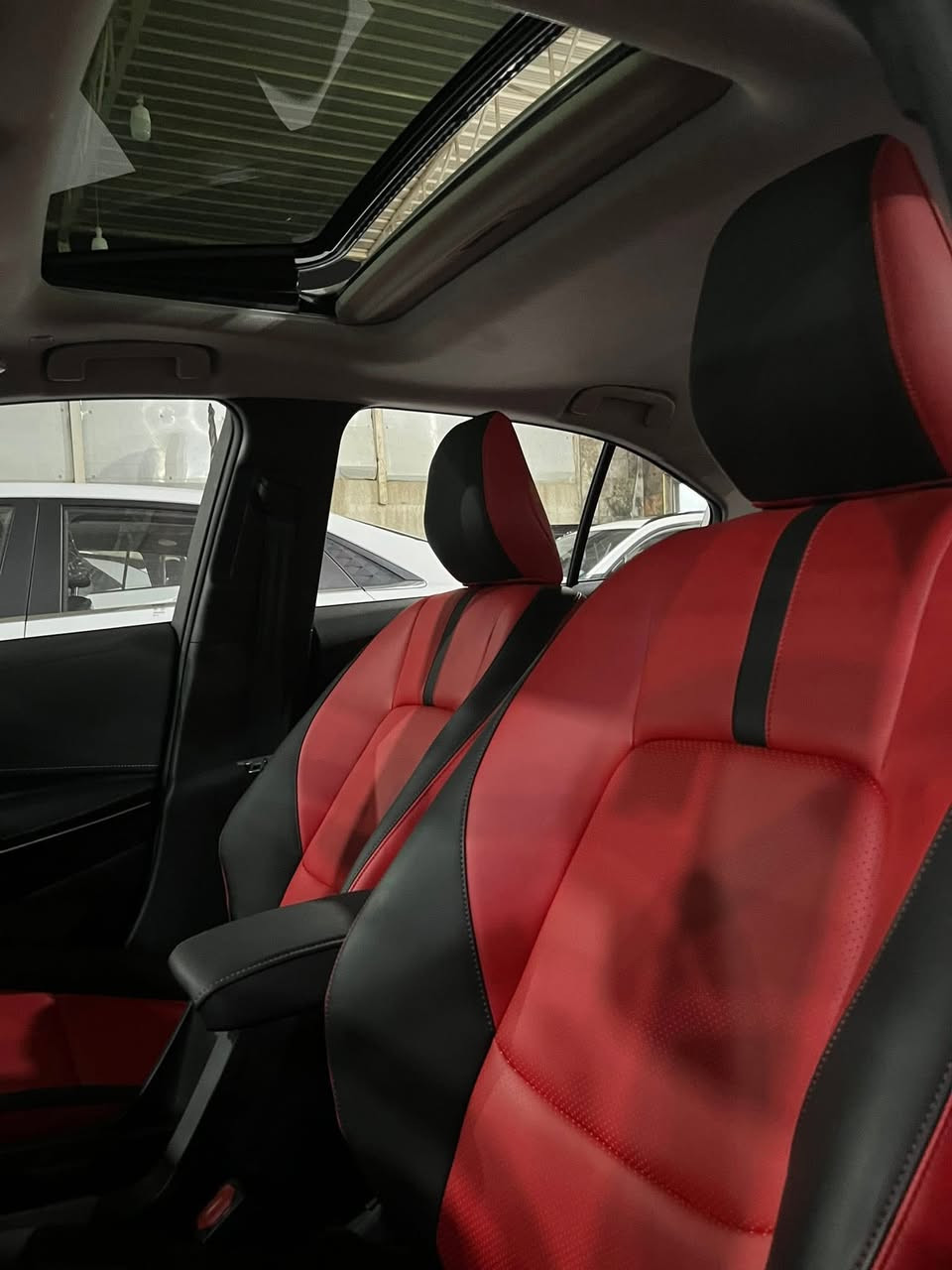 السلام عليكم كورلا لبيع
مديل 2025فول مصفات 
ماشيه 12الف  السعر162 ربيه مجال 
العنوان الامين الثانيه 
الرقم ***********
