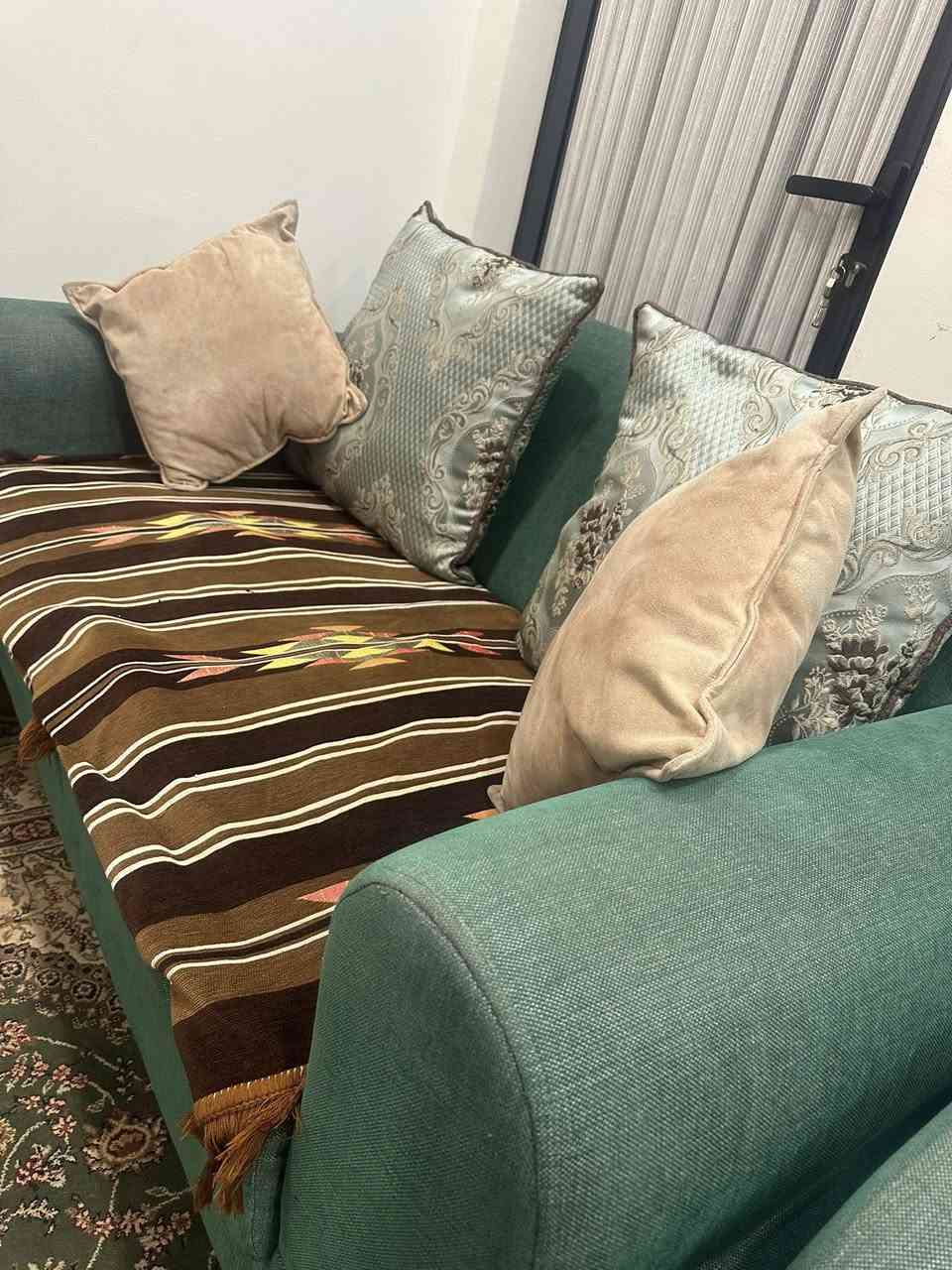 تخم تركيا 5 مقعد تركيا مراكه معروفه نظيف بساقماشه  يرادله غسل للامانه للبيع ٢٥٠ الف  
***********
