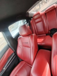 جارجر • ٢٠١٦ • دواخل احمر جلد