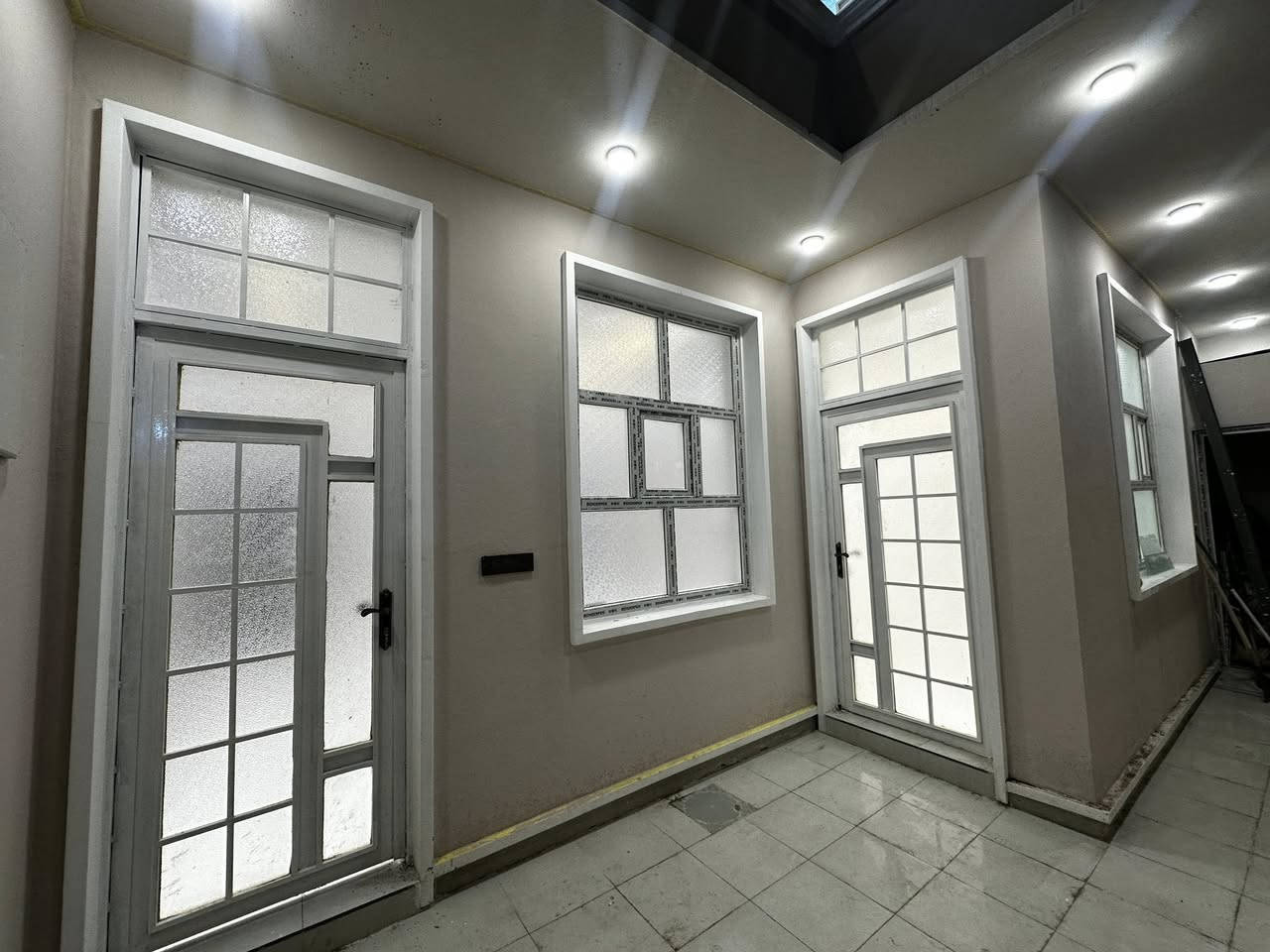 دار للبيع 
طابو زراعي سند 25 
المساحه 150 متر الواجهة 10 متر 
4 غرف نوم مع باقي التفاصيل 
بناء درجه اولى جديد ممسكون 
للاستفسار ***********
واتساب او خاص مفتوح
