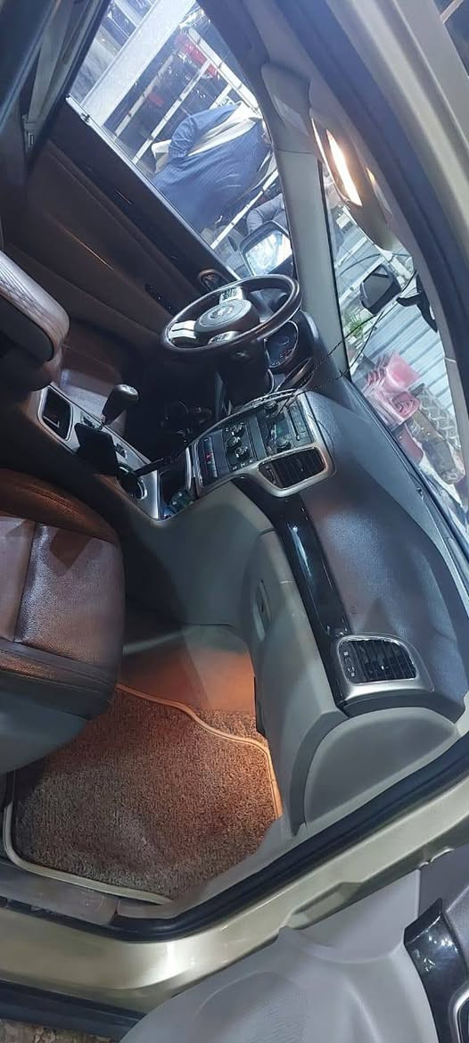 السلام عليكم  جيب لاريدو للبيع كلين السياره ماشيه 260 حقيقي.   السعر 160  بيه مجال بيه مجال مكان السياره كربلاء  ***********  ولشراي بيخير ويدلل
