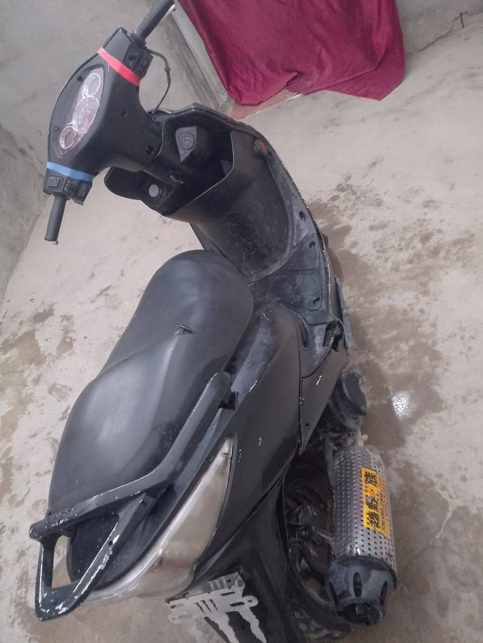 دراجه ال بيع كلشي ما ناقصهاء مكان زبير وذا اكو مراوس بستوته راوس ***********
