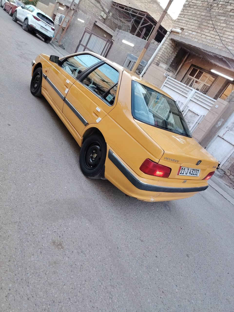 السلام عليكم
بيجو بارص موديل ١٥ كفاله كير ومحرك وتبريد تخم دايرات جدد حداديه جديده كهربائي كلها شغاله مابيها نقص ترايك وين متريد هزه وسنويه جدد خط وبحث جدد                 السعر ٤٩ وبيها مجال بصيط عنواني بغداد الاستفسار اتصل ***********
