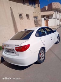 سياره للبيع افانتي موديل 2009  منضومت غاز ضرار خلفي بدون دواخل رقم مسط...