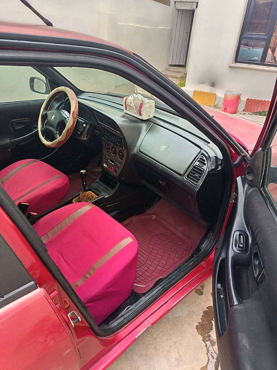 السلام عليكم
بيجو 306 حره رقم بغداد صدامي 
محرك كير شرط سياره مابيها صبق فقط الجاملغ الخلفي 
للبيع السعر 25
ملاحظه رجآ 
موشراي لا تتصل وتعامل 

***********
