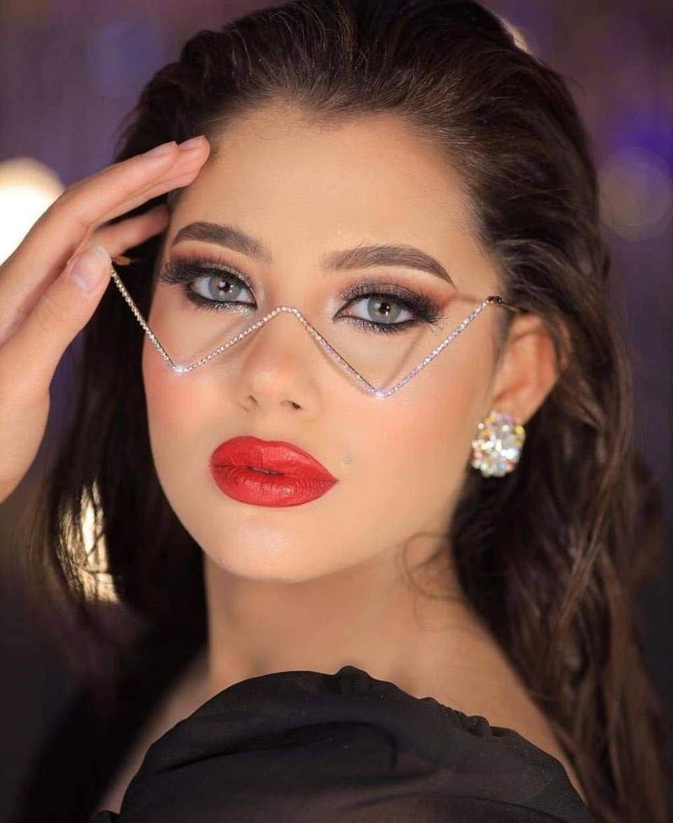 توفرت من جديد ❤️😍

نضارة فيك ♥️
توفر الترند العالمي
نظارات الإطار نسائي 💥

نمط نصف إطار النظارات اطارات دون عدسه مرصعه بلماس😎💎
مصنوعه من مواد معدنية عاليه الجوده
مريحه بلبس ومقاومه للصدأ💎

تصميم على شكل حرف V💎 تصميم عصري وشخصي على شكل حرف Vمرصع بالماس🌟
متوفر لون ذهبي🌟 وفضي🌟
السعر ٨ الاف 
🚘 يوجد خدمة توصيل لجميع محافظات العراق ٤ الاف  🚘


**إذا كنت صاحب هذا الإعلان وتريد حذفه لأي سبب، رجاءا أرسل رسالة إلى الدعم الفني**