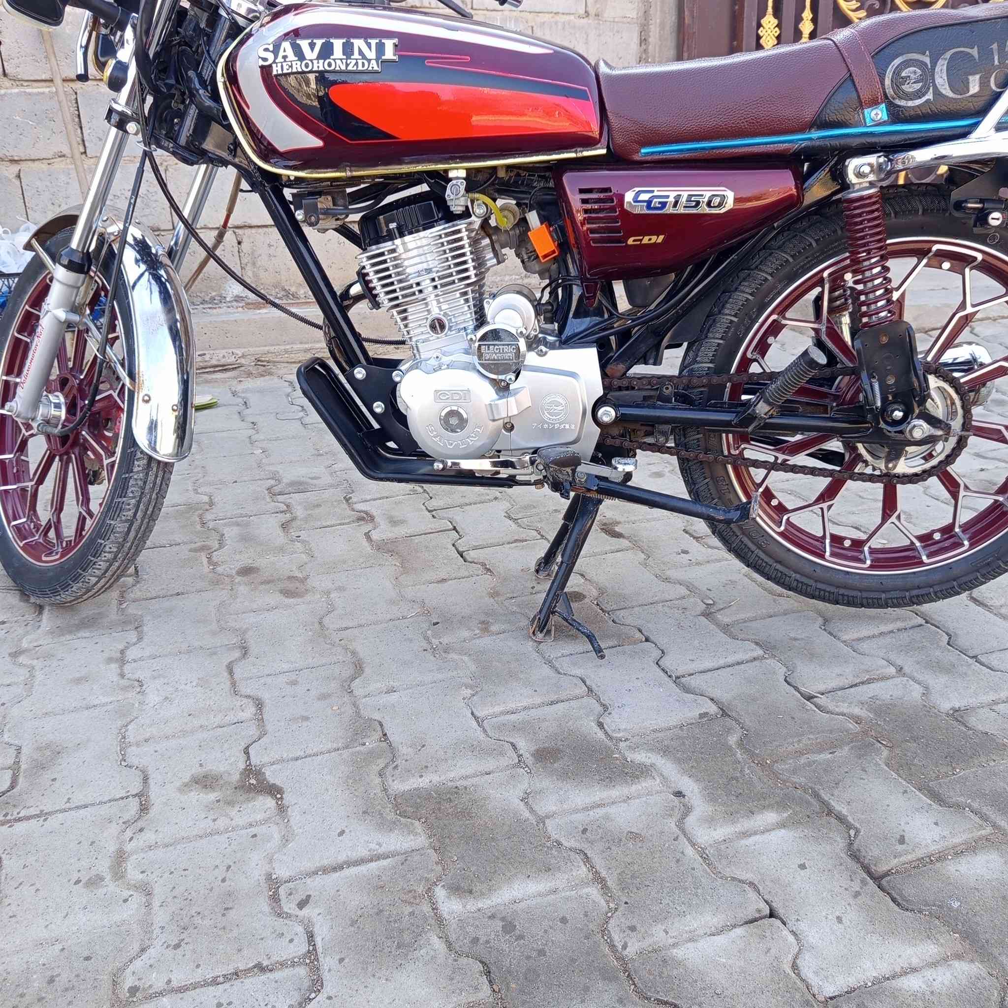 دراجة سيفان ايرانية موديل 2024 للبيع مكينته مامفتوحة بلادية سعره 750 مكاني المحمودية
*********** واتساب
