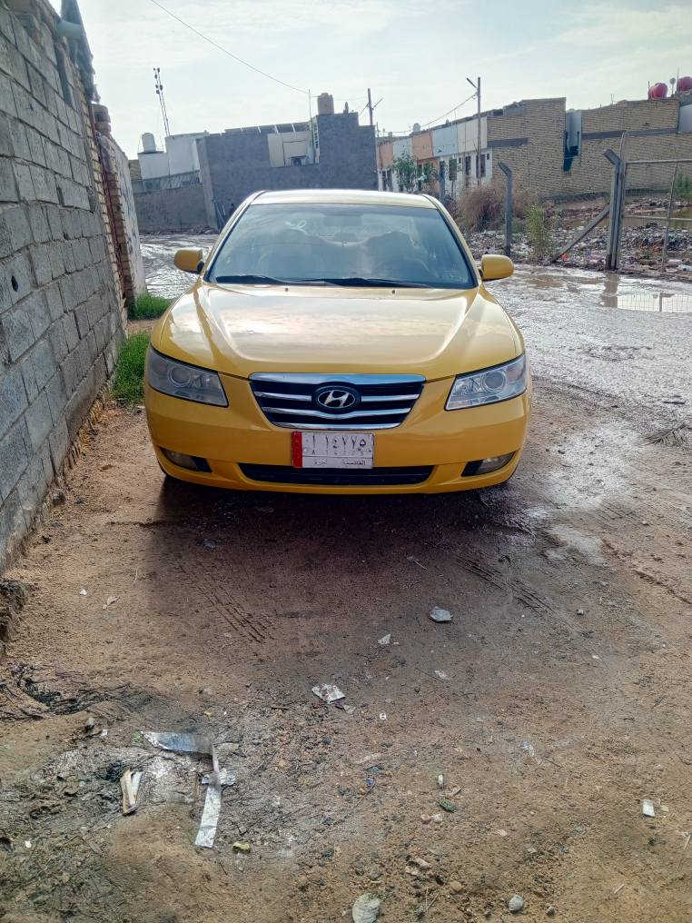 السلام عليكم 
سياره سوناتا 2006 خليجي 
خط كربلاء نجف 
السياره مكفولة عدا قبق الجنطه 
السياره نظيفه حسب ما موجود بالصوره ويمكن أحله
الحداديه جديده 
كير نضيف 
محرك نضيف 
تخم تاير 
مكان السياره النجف 
السعر 85 ورقه بيها مجال حك الجيه 
رقم الموبايل  
***********
*********** النجف, العراق
