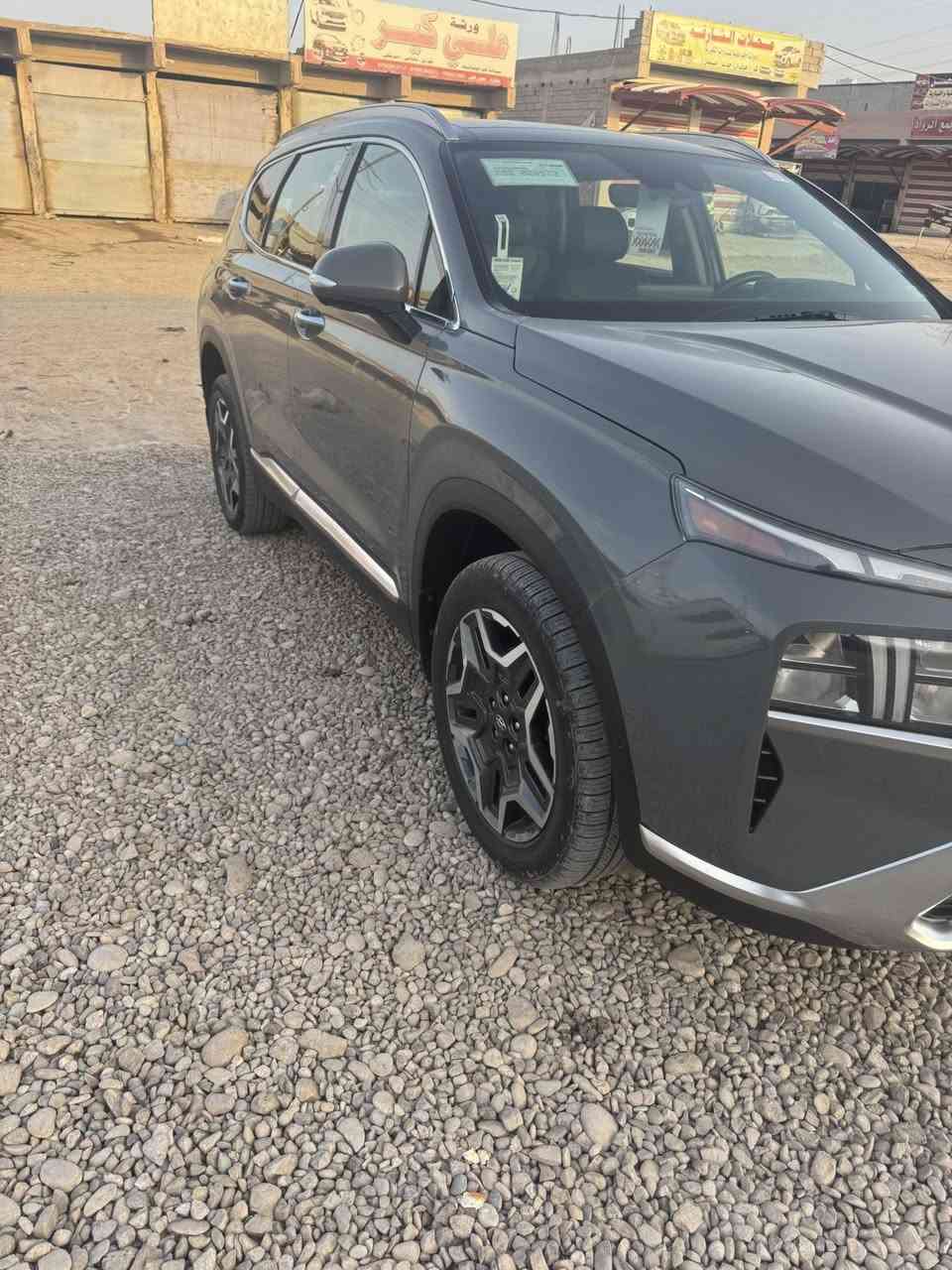 السلام عليكم للبيع

سنتافي كالكرافي فول الفول اعله فئه بالسنتافي

مواصفات بالسايد 
حادث بنيد بدون دواخل 

موديل 2023
رقم بغداد 

المواصفات :

محركها 1600 " توربو 281 حصان (اقوى عزم من الستة سلندر و اقتصا

  كير  8 نمر  دبل كلج 

1- تشغيل بصمة و تشغيل عن بعد

بصمة دخول و بصمة خروج

السيارة تتقدم و تترجع من البصمة

2- فتحة سقف بنوراما 

سقف كنتارا

3- _4_كامرات 360 درجة

4- _12_ حساس و رادرات 360 درجة 

خاصية الاوتو بارك 

رادار امامي خلفي توقف ذاتي رادار جانبي تنبيه و نقاط عمياء

5- جميع الكشنات كهرباء 

جميع الكشنات جلد

كشنات امامية تدفئة تبريد 

الكشنات الخلفية تدفئة

كشن سايق خزن وضعيات

مع بردات خلفية بلاد

6- اشاير بالمري

مري شفط 

مري قلاب مع البك

7- شاشة كبيرة معَ نظام سماعات هارمن كاردن 16 سماعة

مع نظام Apple CarPlay, Android Auto

ايضاً انارة محيطة داخل السيارة متغيرة الألوان 

مع نظام شحن وايرلس للهاتف

ايضاً اوامر صوتيه

8- اربع انظمة قيادة (سبورت ،كومفورت ، ثلجي ، سمارت)

عداد السرعة في شاشة السائق يتغير حسب نظام القيادة

مع نظامHTRAC ( الدفع الرباعي)

مع نظام نزول المنحدرات

9- هاند بريك بصمة

نظام اوتو هولد

10- داتشو بالجامة الامامية للسائق لعرض السرعة و تحذير المسارات

11- لايت امامي اربع عدسات زنون عالي ناصي مع لد نهاري 

بك لايت لد 

اشارة ترحيب عند الاقتراب من السيارة

12- صندوك شفط كهرباء ايضاً فتح تلقائي 

14- كامرات اشارة في شاشة السائق 

15- ويل كب حجم 20

16- نظام اطفاء و اعادة تشغيل الاقتصادي في الأزدحام 

17- تدفئة بالستيرن ، شفتات بالستيرن

المواصفات بعد هواي بيها

السعر ٢٣٠ ورقة وبيها مجال بسيط

مكاني : ديالى 

للاستفسار : ***********
