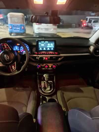 سيارة فورتي موديل 21 للبيع حادثها موضح بل صورة مبدل صندك نفس الون بدون...