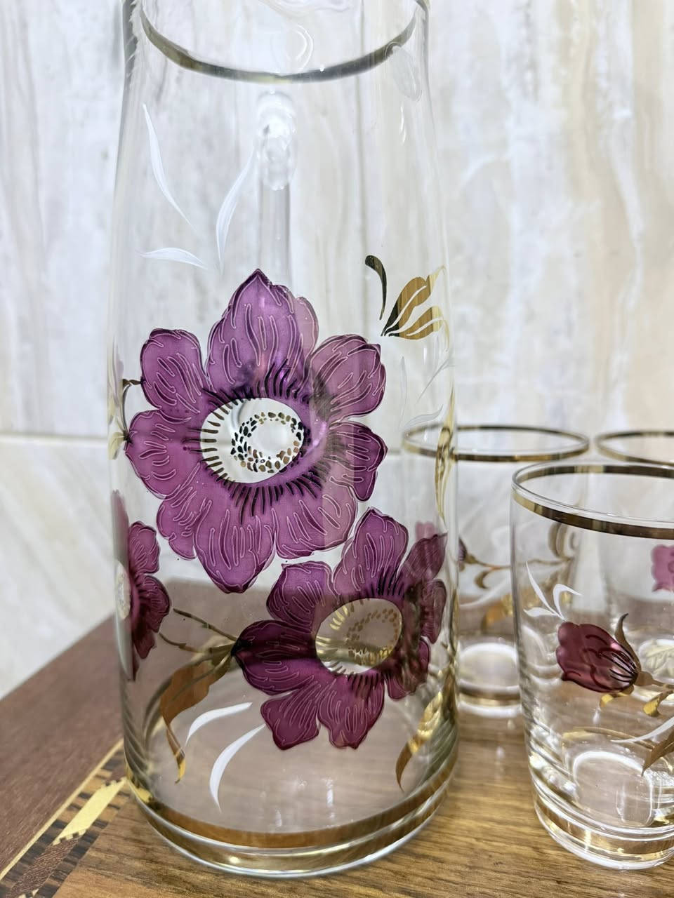 سيت جيكي سراحية و (٥) كلاصات مال قديم جدا 
وما مستعمل نهائيا بعده باليبل - أهل قبل جانو يأخذونه هديه للعرسان


**إذا كنت صاحب هذا الإعلان وتريد حذفه لأي سبب، رجاءا أرسل رسالة إلى الدعم الفني**