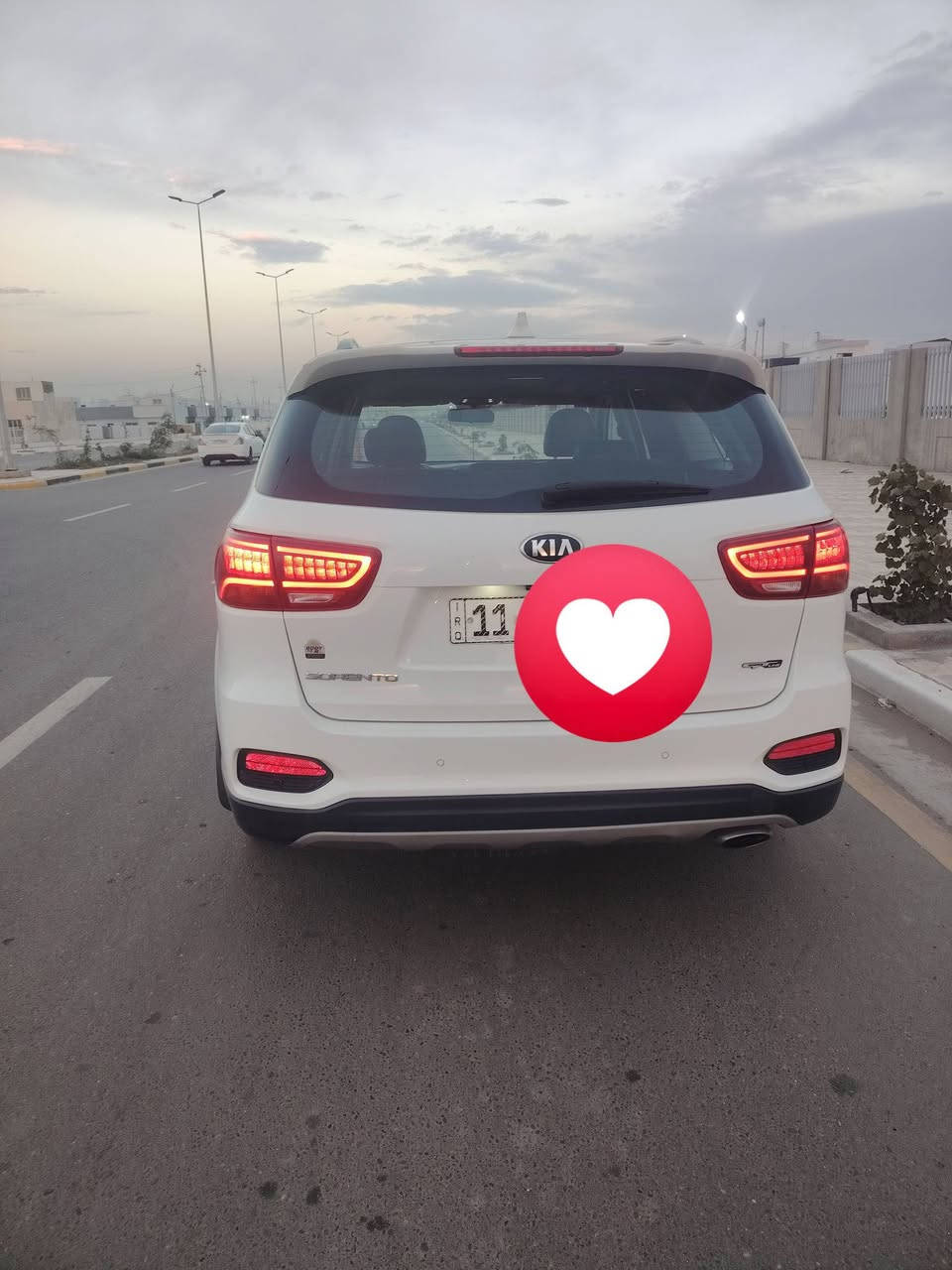 سلام عليكم  كيه سيرنتو فول  جيتي لايم
2019
ماشیه107الف 
كفاله عامه
سياره بسمي
سعر 275رقم مبايل***********
