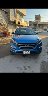 اخوان  للبيع توسان موديل 2016وارد امريكي حادثها بسيط جداً قبق جنطه وال...