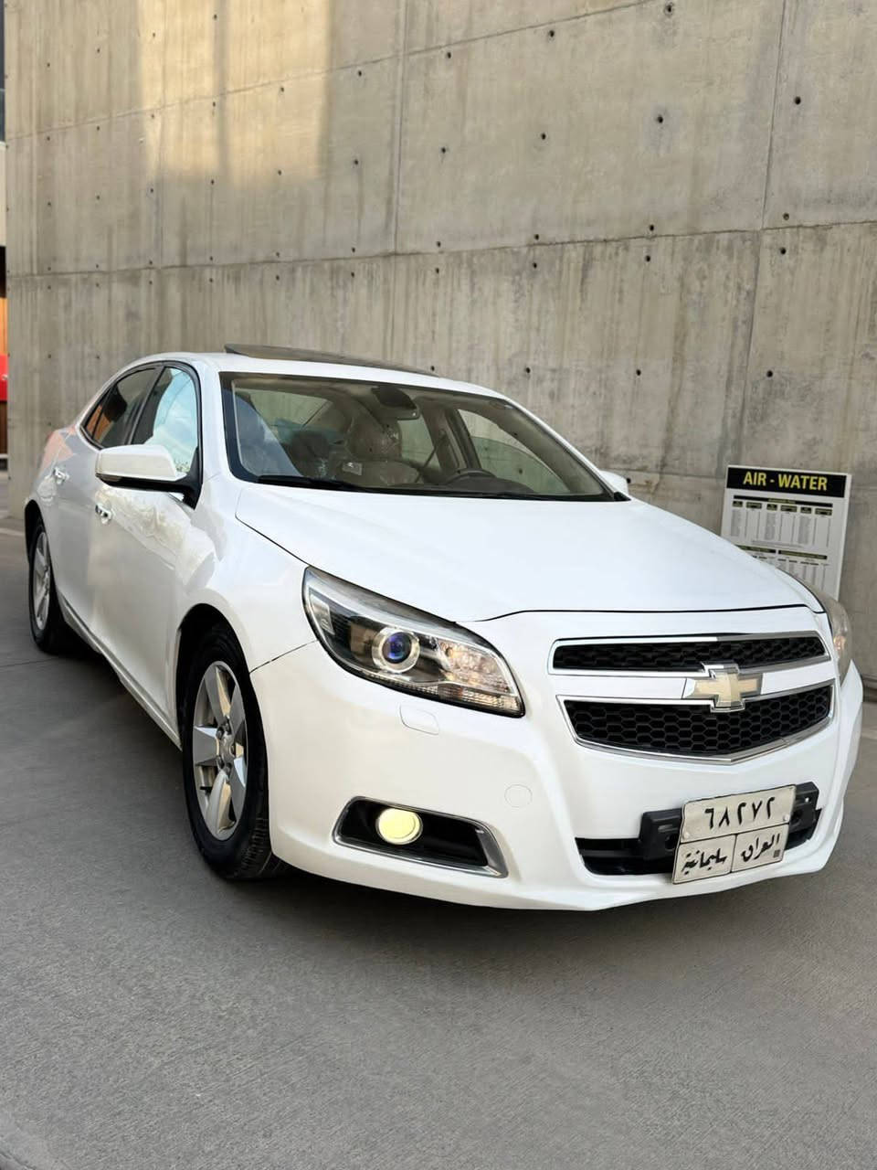 السلام عليكم.
للبيع او مراوس
ماليبو 2013 LTZ فول مواصفات خليجي شركة المنصور ماشية 161 K
بيها 3 مكانات صبغ اثر شخوط
مكينة 2400
ملاحظة. كير مكينة تبريد مكفول. فقط يرادلها صدر السنوية نافذة 
مكان السيارة بغداد
السعر 85
***********
