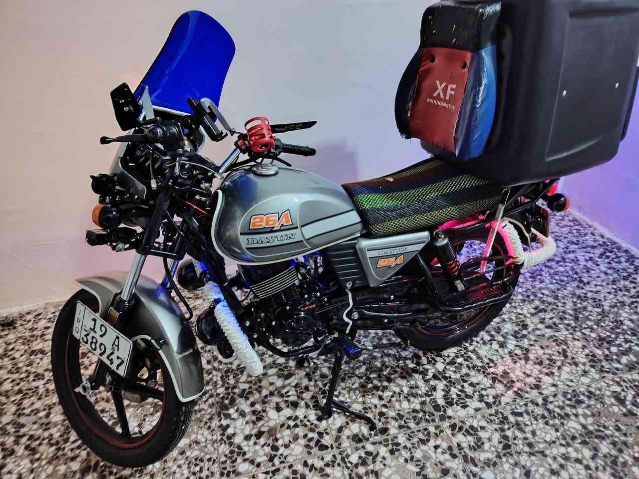 سلام علیکم دراجه دايون رقم كربلا موديل 23للبيع الدراجه ماعوزها برغي مكينه 200جديد قبل شهرين شديتها جهاز تتبع بيها قبل شهر فعلت شتراكه وكيلها البغدادي الدراجه والمكينه هم من عنده ام النجوم سعرها 2450وبيها مجال قليل الشراي ***********مكان الدراجه نجف
