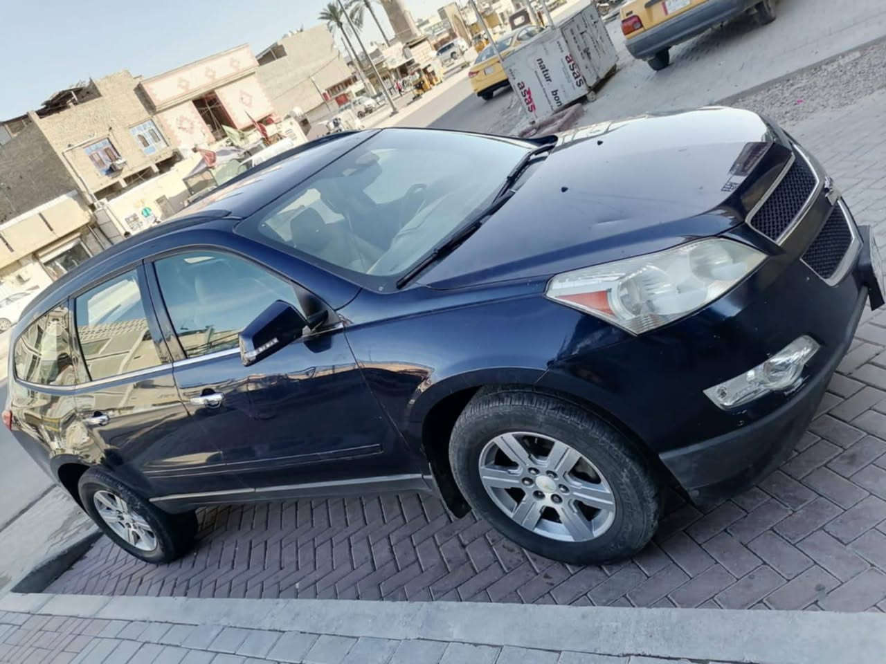 شوفر ترافلس 2011 رقم بغداد بسمي وراد امريكي ضربتهه جاملغ وخشم البنيد بدون دواخل فول مواصفات عده الفتحه كشنات جلد تحكمات ستيران كامره حساس خلفي كشنات منفصل تبريد حداديه جديدة قبل سبوع مبدلهه سياره جاهزه عاله اخر حبايه سعرهه 90 وبيهه مجال *********** مكاني بغداد المدائن
