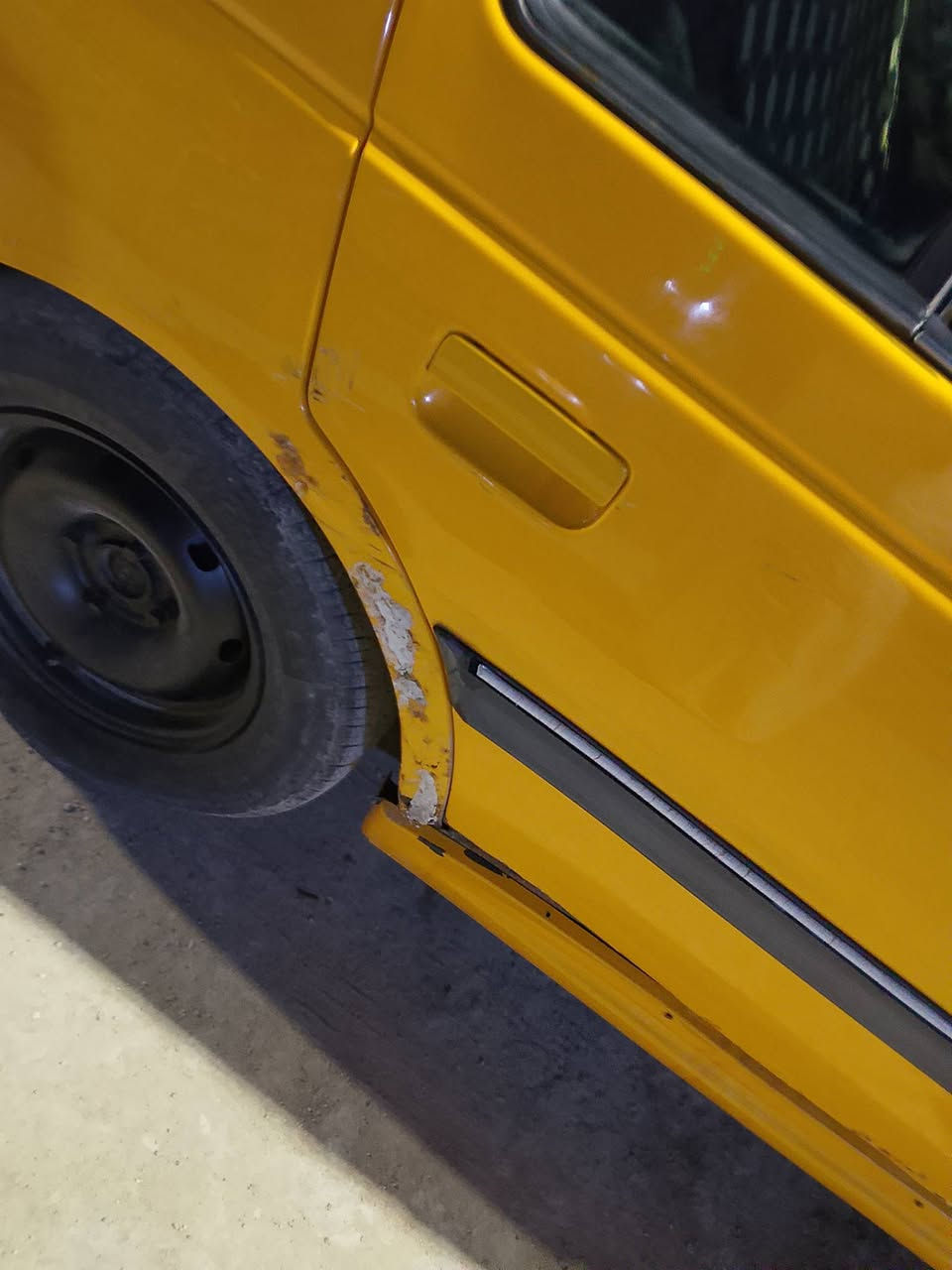 بيجو 2018 السياره بيه ربل ولف كلشي شغال بيه فقط الك يمي تحويل ابيع كوم حديد والبيع اباب البيت لا اروح فيتر لئو صباغ مافارغ الهاي السوالف سعر السيارة 35 قفل 
والاتصال فقط ***********
