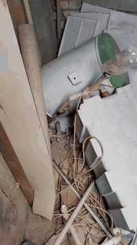 گيزر ومقطوره زغيره للبيع ***********
