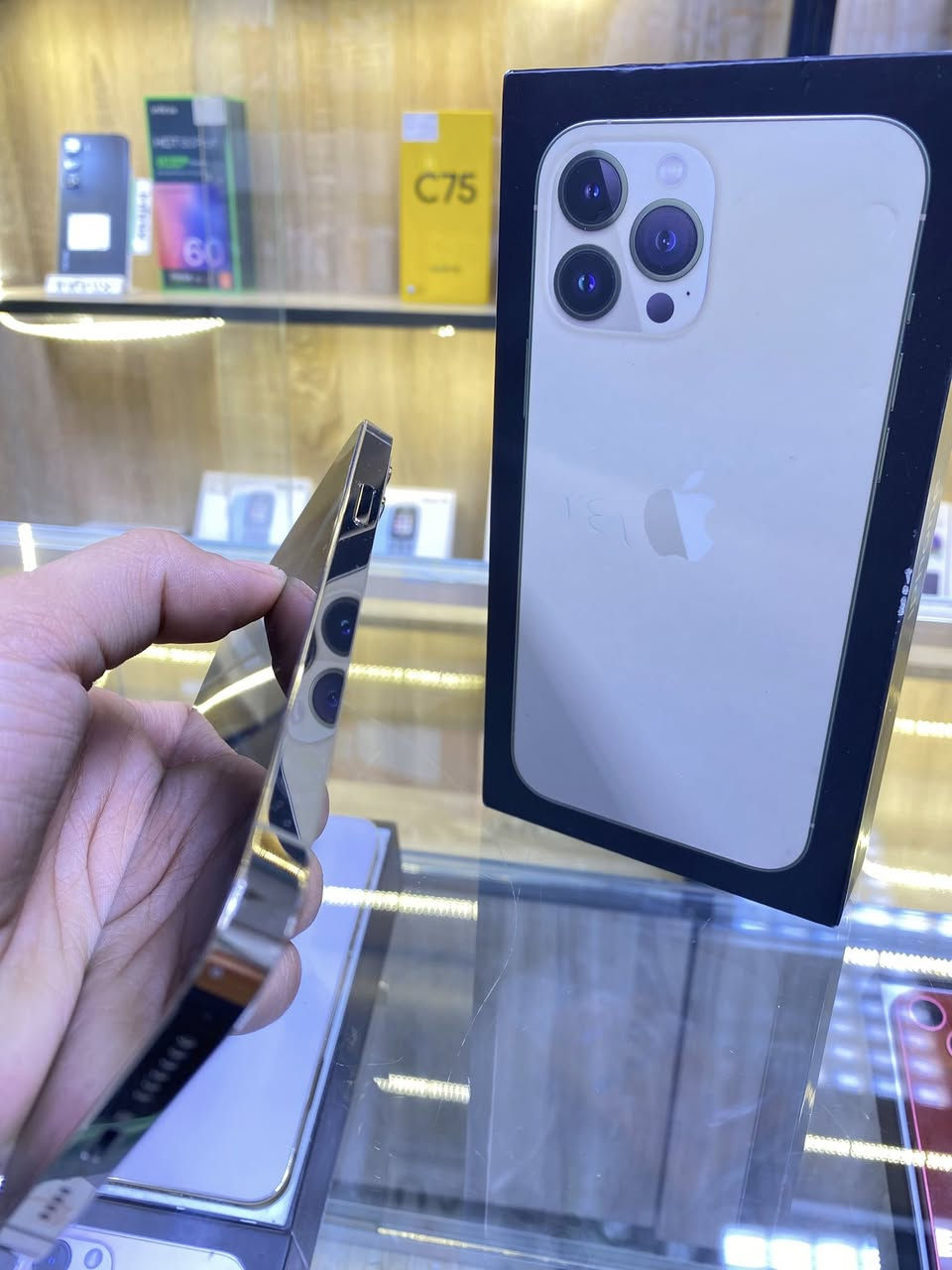 💥💥   اقوه عرض حالياً وقوه سعر💥💥
ايفون13برو  ماكس  لون ذهبي لون ل16   مميز   ذاكره 256 بطاريه81 🔋 نموذج M كارتون اصليه                 ( شرق اوسط عربي) A /AA 
 ممبدل بي شي مع ضمان 5 ايام  نضافه 100‎%‎ زلغ ما بي وتر بروف كامل ملحقاته الجهاز نضافه كانما فاتحه من الكارتونه بلحاسبه كله نورمال  
متوفر خدمة توصيل بشروط اوليه جميع محافظات العراق 🇮🇶 
مكاني   كربلاء تحت جسر باب طويريج منفذ ابو حيدر للمبايل
☎️*********** 
سعر 700 الف
