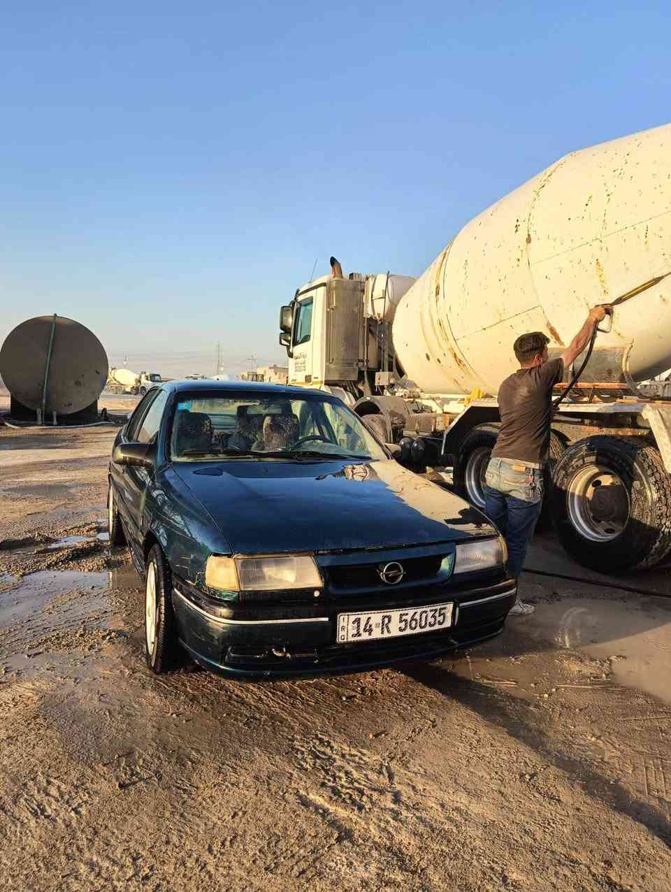 سلام عليكم وبل فكتره جاهزه مكينه وكير جدد كير عادي تخم تاير سياره ابلاديه مكفوله من الضربه ولصبغ سنويه جديده رقم نكليزي العنوان البصره الهارثه (***********)(***********)
