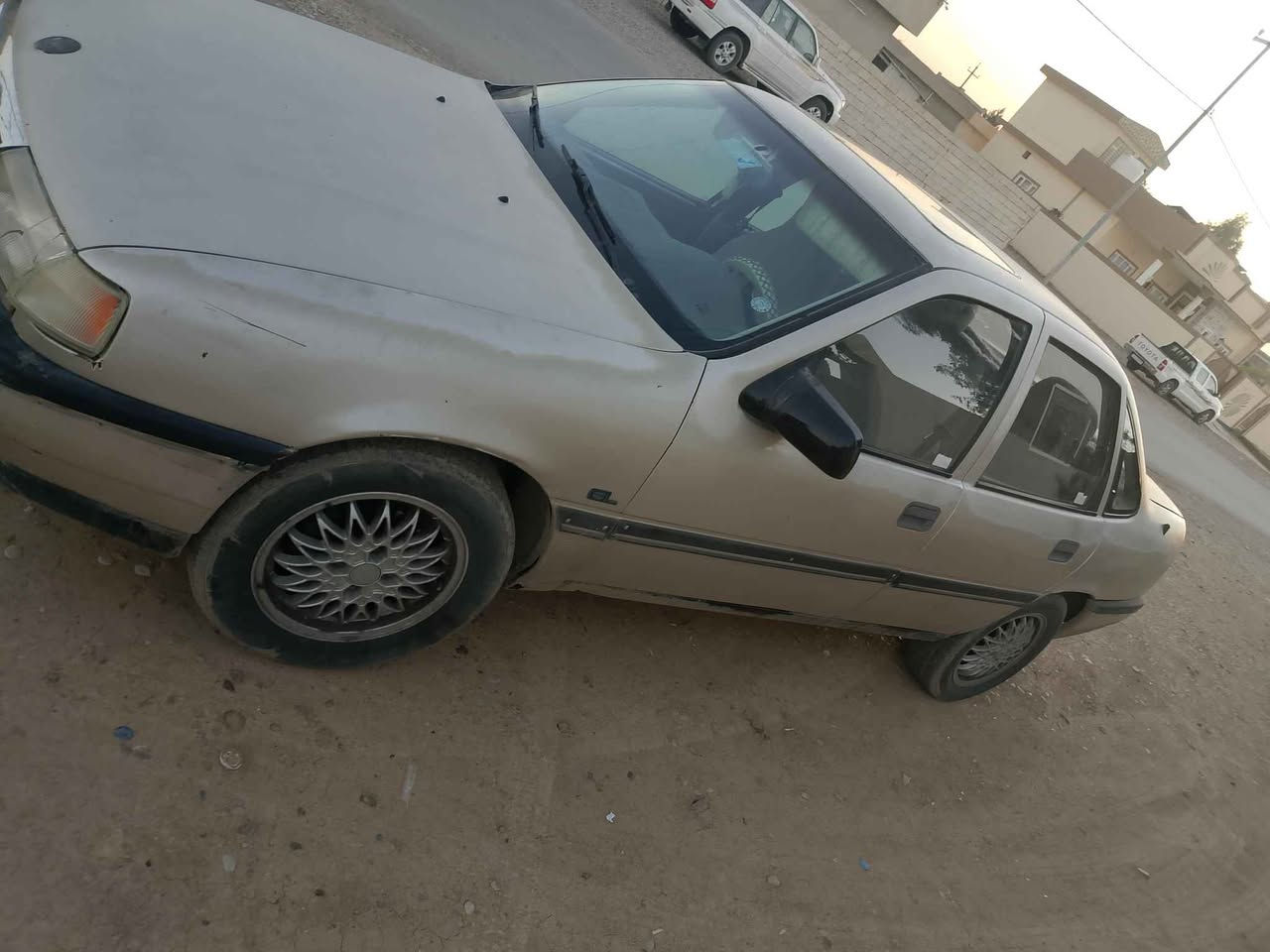 اوبل فكترا موديل 1991 
رقم جديد
رقم اربيل 
بيها دفتر بنزين 
سعر 36 و بيها مجال
*********** كركوك, العراق
