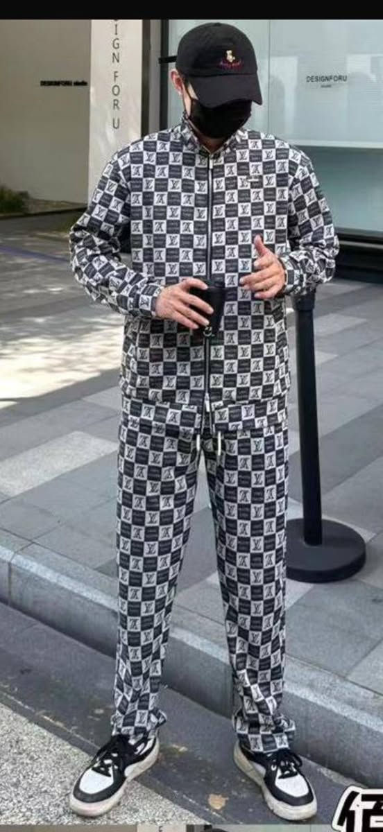 تراكات جديد🇹🇷
 🔻🔺👻
😎👌🤩
 القياسات المتوفرة من (XXL_S)

✖️ ✖️ ✖ ✖️ ✖️ ✖️ ✖️ 
🤩🌼🤩
العنوان كركوك شارع الجمهوريه عمارة عباس اوچي مقابل شركة الاطلس.
✖️ ✖️ ✖️ ✖️ ✖️ ✖️ ✖️ ✖️ ✖️ ✖
يوجد لدينا خدمة توصيل داخل كركوك  🚕🚕🚕
يوجد لدينا خدمة توصيل كل المحافظات🚖🚖🚖🚖 
رقم موبايل***********/***********
