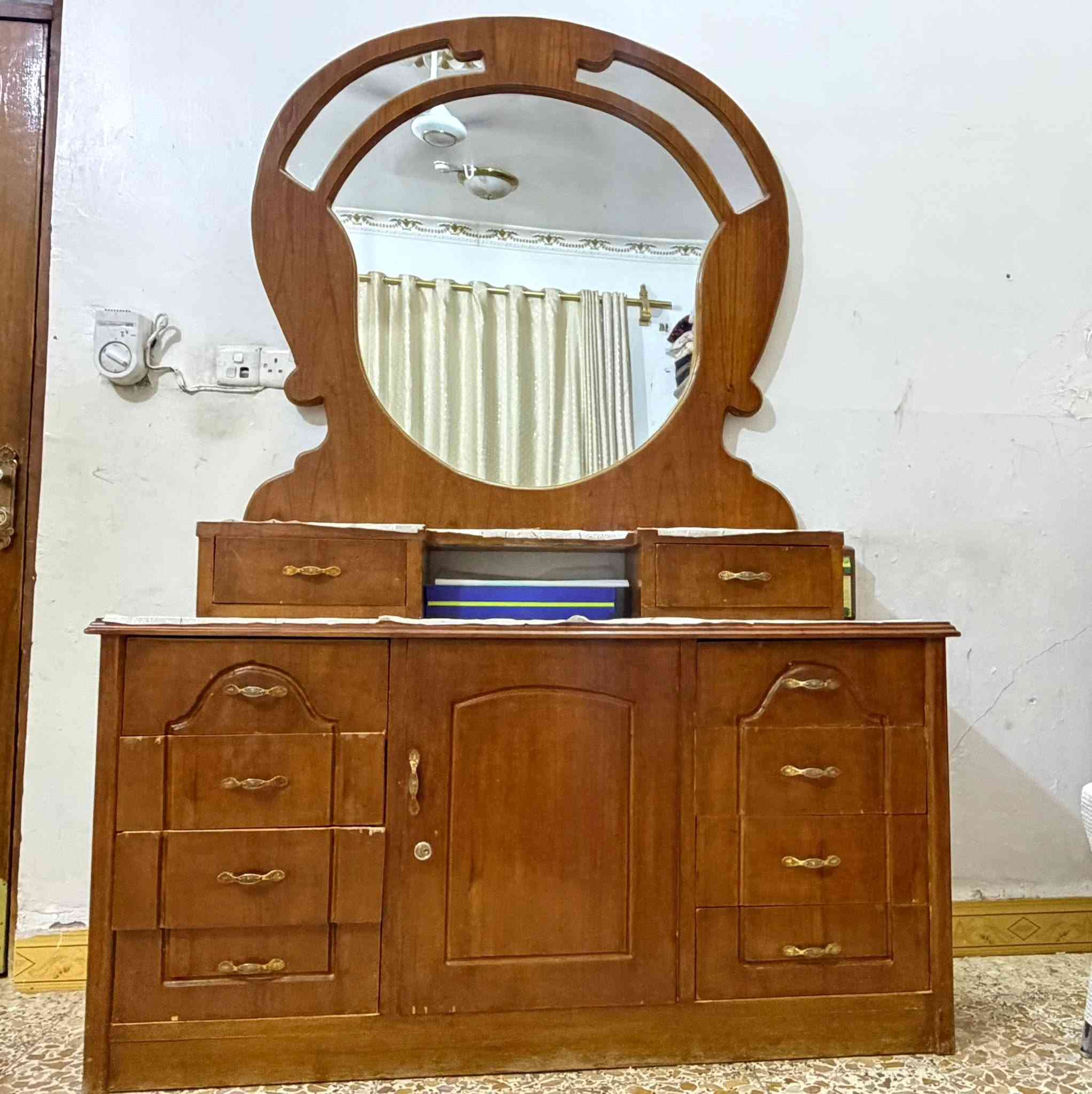 كنتور +ميز تواليت للبيع تسگام السعر 750)وبي مجال 🫡


**إذا كنت صاحب هذا الإعلان وتريد حذفه لأي سبب، رجاءا أرسل رسالة إلى الدعم الفني**