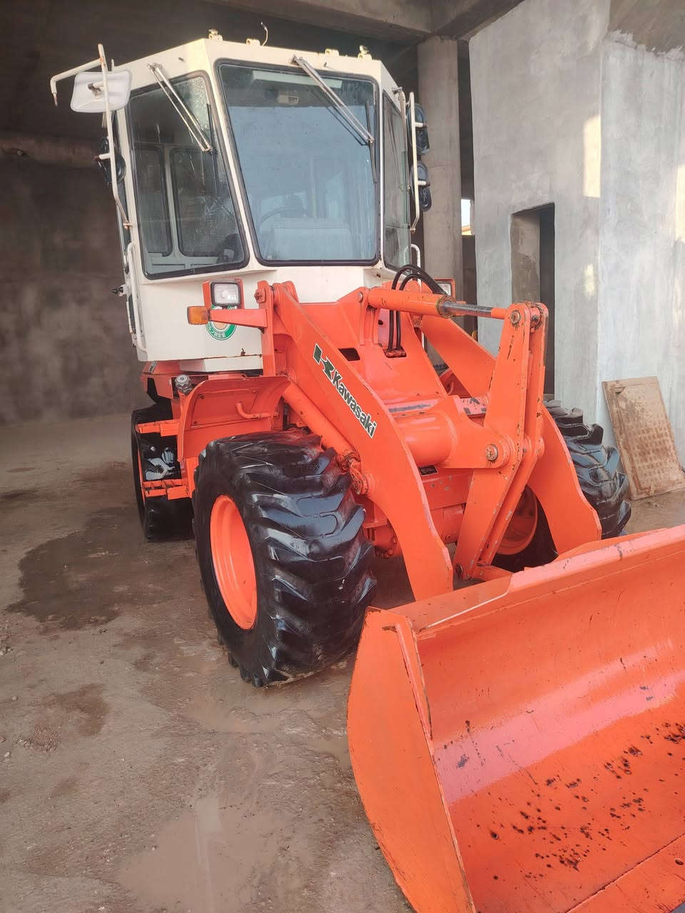 للبيع كاوسكي دخول جديد مكفول للاتصال ***********
