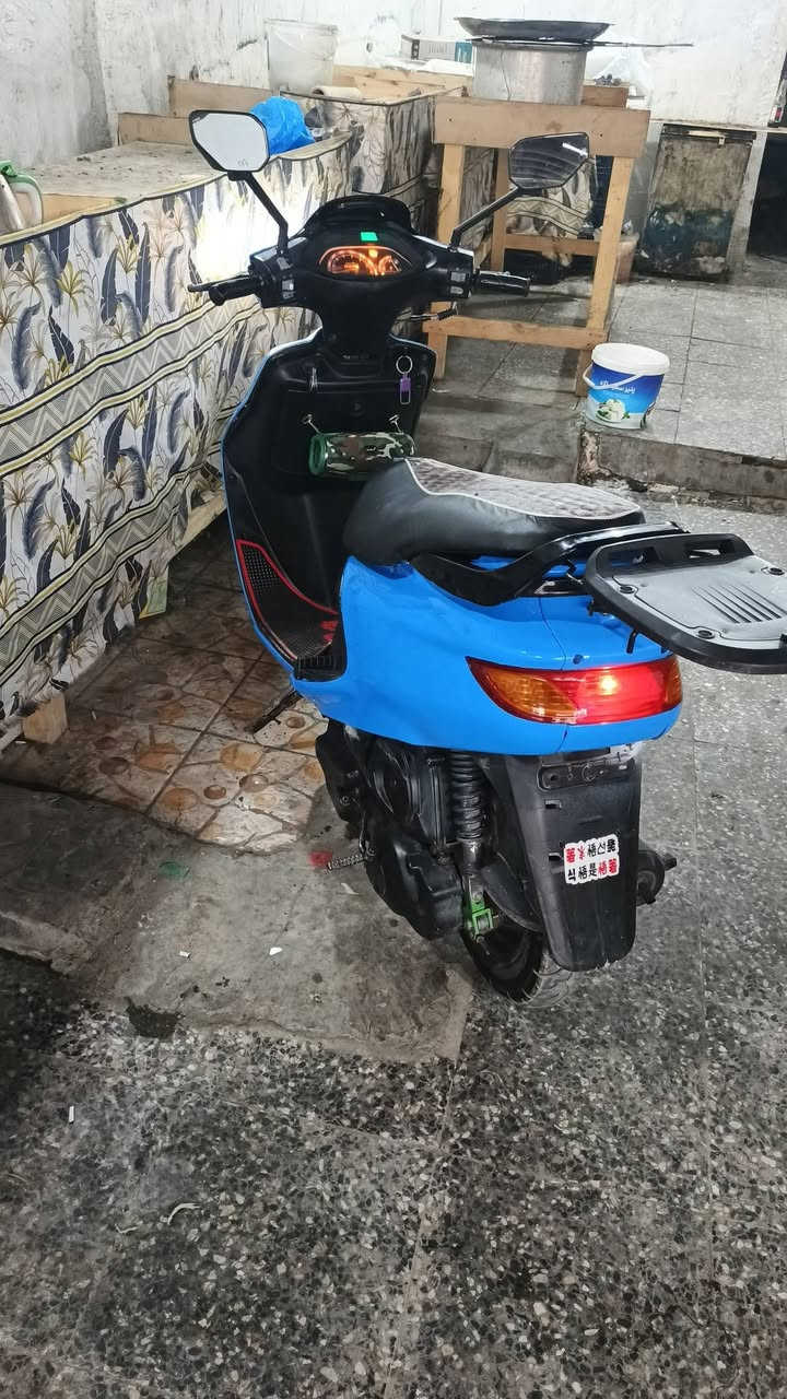 دراجه فراشه للبيع نضيفه مبدل فقط ولفااات السعر 400 للاتصال ***********
