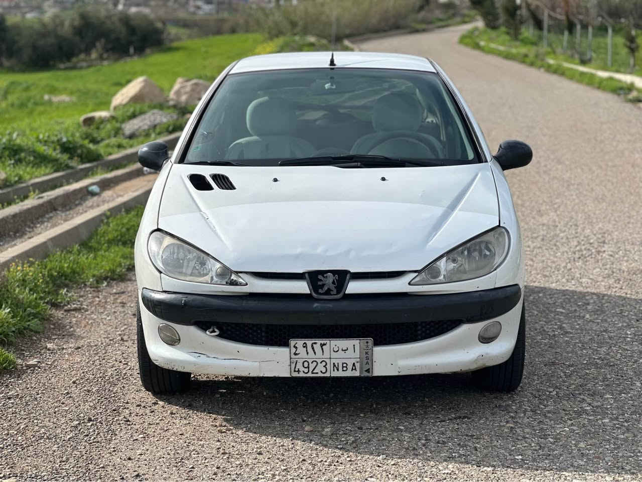 بیجو ٢٠٦

مۆدێل ٢٠٠٨

گێڕو مەکینە بەشەرت 

تەبرید بەشەرت 

موسو بڕاوە بەشەرت ساغە

چوار تایەی تازە

شاشە ایپاد خەلەلی کارەبایی بە شەرت

نرخی ٢٩ وەرەقە و کەمێک مەجال 

***********

*********** كويسينجاك, أربيل
