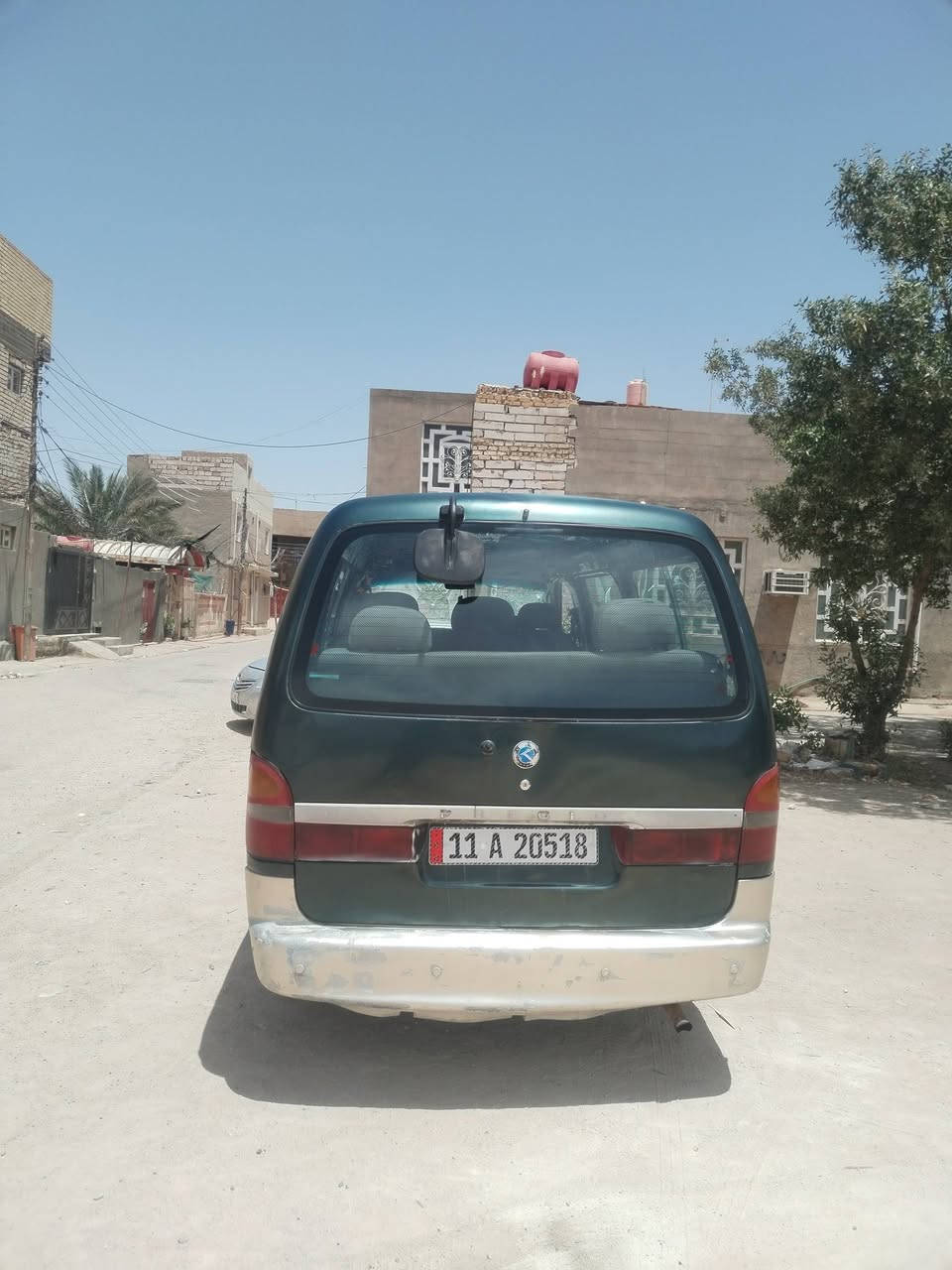 السلام عليكم
بريجو موديل 97 سياحي سياره بلادي قطرت صبغ مابيه فقط بايبن وجنط وربع  كير واكسل كفالة  +محرك بخار بدون تنقيص
رقم بغداد انكليزي سياره بأسمي سنوية لل31 هزة جديدة ومصفرة هيئه ومرور
كهربائيات شغالة دوشمة نظيفة 

السعر ٥٥ وبيها مجال 
مكاني النجف  حي ميسان***********متواجد واتساب
