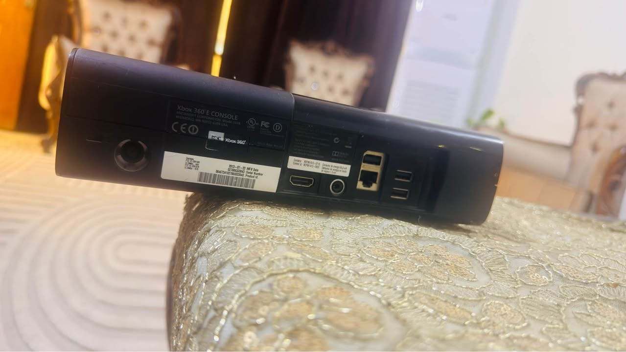 Xbox 360 E
اعلى فئه من اجهزه الاكسبوكس ٣٦٠ وأحدث واحد بيهن 
مهكر بي خمس العاب وياه يده وحده 
جهاز جديد 
وياه محوله و ملحقاته 
الجهاز بعده بحالة الوكاله النجف, العراق


**إذا كنت صاحب هذا الإعلان وتريد حذفه لأي سبب، رجاءا أرسل رسالة إلى الدعم الفني**