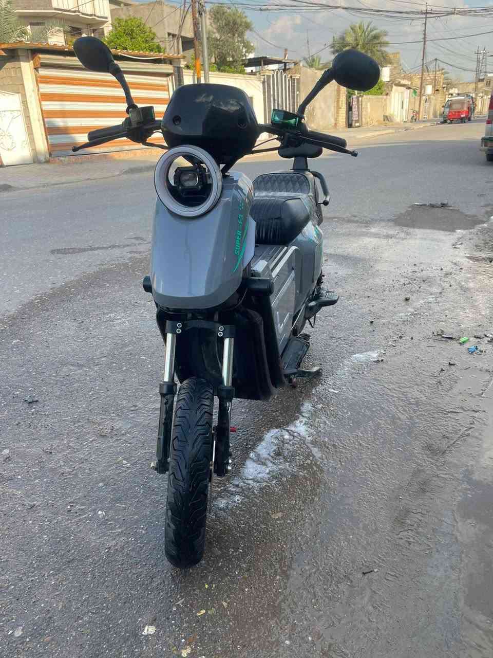 دراجه شحن F3
 5بطاريات ولي 
اربع سرع
نظام R
سويج وكارت وبصمه
دبل إشارة 
السعر ب750وبيها مجال الشراي
التواصل ***********
