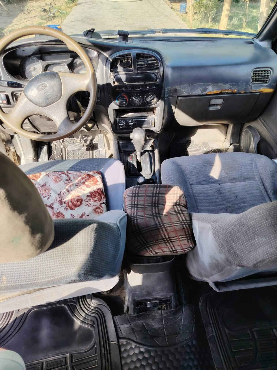 اسلام عليكم
كيا سبورتج موديل 2001
بسمي سنويتهة تنتهي2027
مكينه 2000مسكر كير اوتماتيك مكفولات
لاتنقيص ولا تبخير 
كهربائيات كلهة شغاله فتحه بلتنته
السعر 45وبيهة مجال مكان السياره بغداد بسمايه
رقم بغداد انكليزي
اي ستفسار ***********
