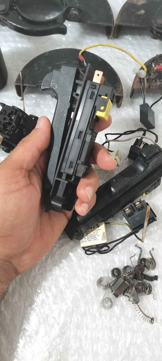 للبيع غراض كوسرات هيتاشي وا ماكيتا

صنع ياباني 🇯🇵

كلهن شغالات ونضيفات كلش

مكاني البصرة القرنة *********** القرنة, البصرة
