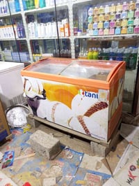 عارضه • ثلاجة عرض